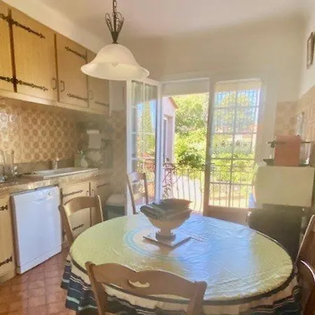 Maison F5 Avec Jardin Et Terrasse, Animaux Admis - Fr-1-703-216 *