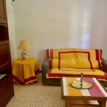 Maison F5 Avec Jardin Et Terrasse, Animaux Admis - Fr-1-703-216 *