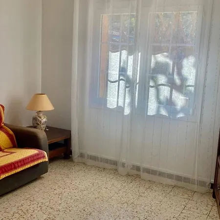 Maison F5 Avec Jardin Et Terrasse, Animaux Admis - Fr-1-703-216 *